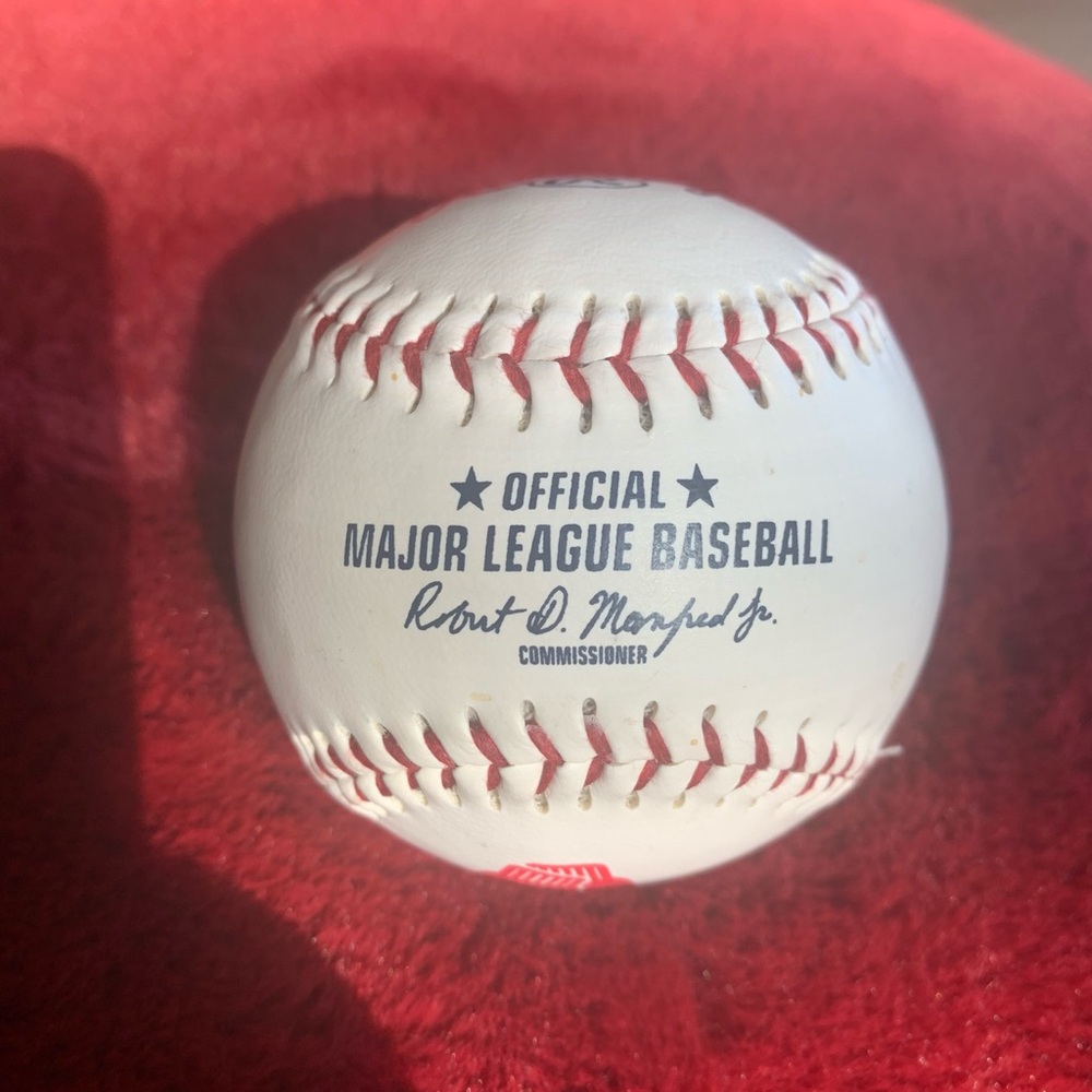 SIGNED Red Sox baseball autographed by Jim Rice and 2 other players. - Picture 4 of 4